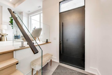 Photo 2 at 104 Yardley Avenue, Parkview, Toronto