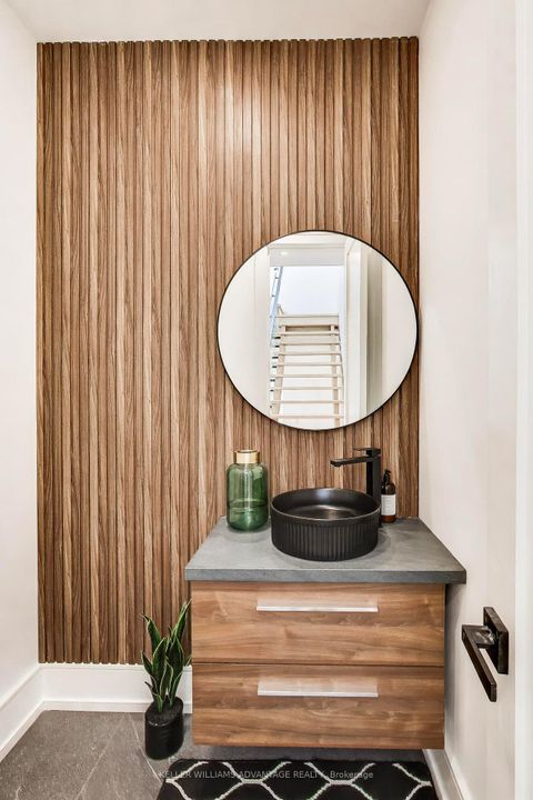 Photo 17 at 104 Yardley Avenue, Parkview, Toronto