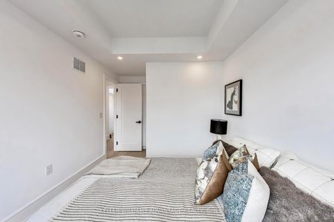 Photo 30 at 104 Yardley Avenue, Parkview, Toronto