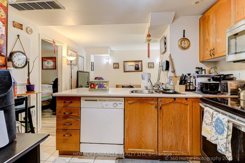 Photo 19 at 35 - 42 Pinery Trail, Malvern, Toronto