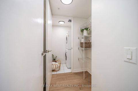 Photo 17 at 905 - 1 Valhalla Inn Road, City Centre West, Toronto