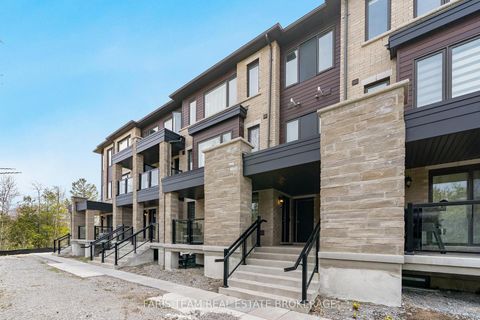 Photo 3 at 39 Appletree Lane, Shore, Barrie