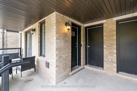 Photo 4 at 39 Appletree Lane, Shore, Barrie