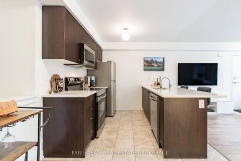 Photo 8 at 39 Appletree Lane, Shore, Barrie