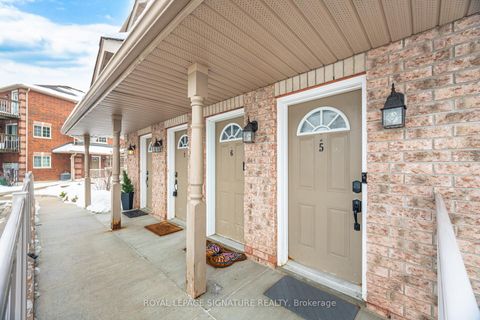 Photo 2 at 5 - 89 Goodwin Drive, Painswick South, Barrie