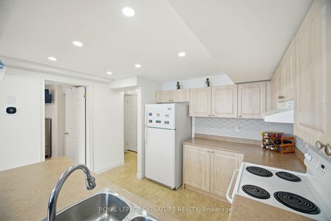Photo 8 at 5 - 89 Goodwin Drive, Painswick South, Barrie