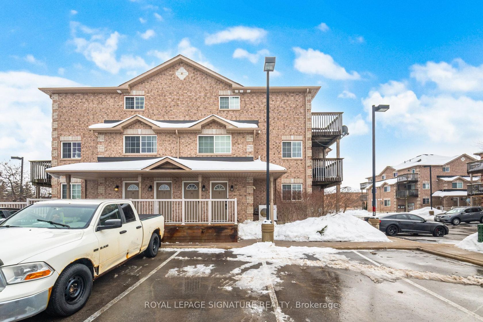 5 - 89 Goodwin Drive, Painswick South, Barrie photo number 2