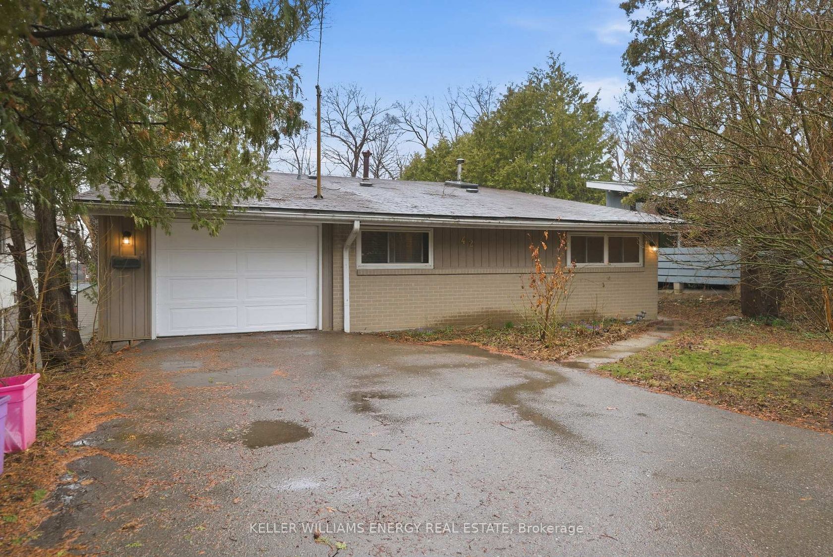 42 Oakley Boulevard, Bendale, Toronto 