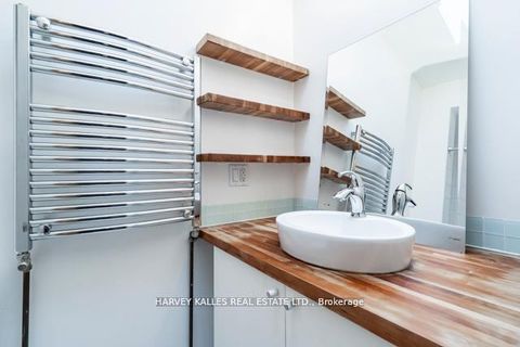 Photo 34 at 178 Manning Avenue, Bellwoods, Toronto