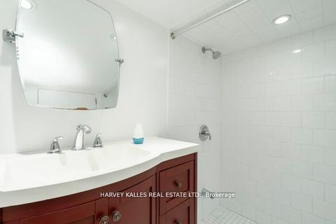 Photo 40 at 178 Manning Avenue, Bellwoods, Toronto