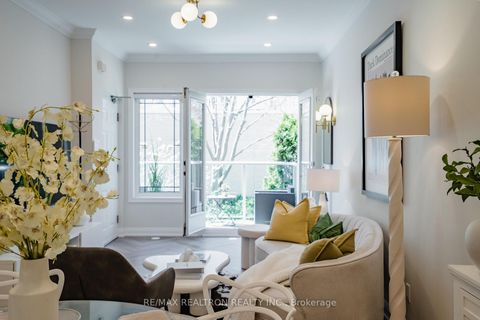 Photo 4 at #8 - 70 Byng Avenue, Willowdale East, Toronto