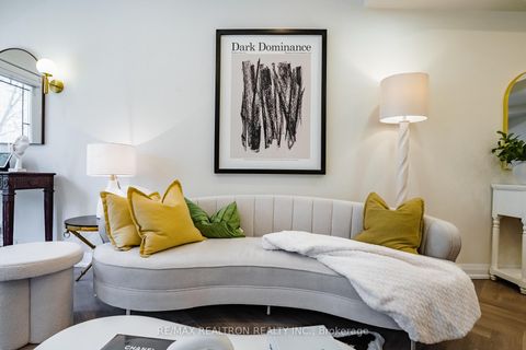 Photo 6 at #8 - 70 Byng Avenue, Willowdale East, Toronto