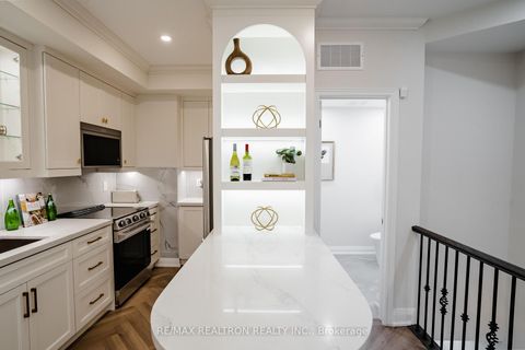 Photo 14 at #8 - 70 Byng Avenue, Willowdale East, Toronto