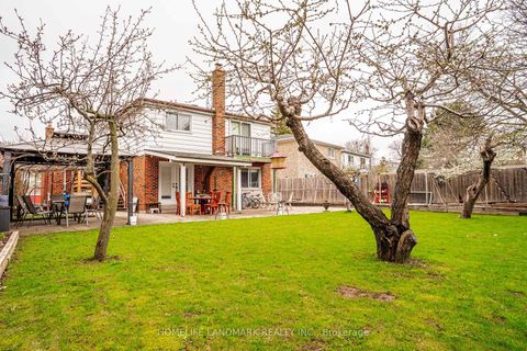 Photo 14 at 26 Bushcroft Grove, Agincourt North, Toronto