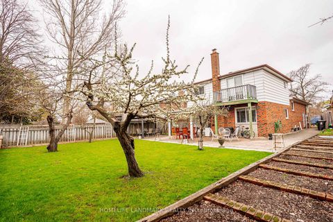 Photo 15 at 26 Bushcroft Grove, Agincourt North, Toronto