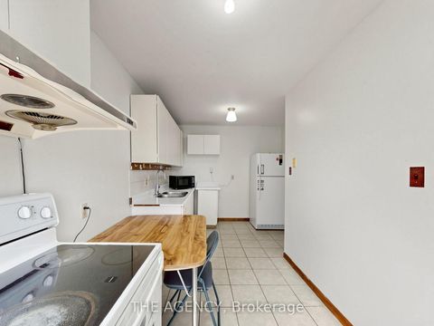 Photo 5 at #33 - 1559 Albion Road, Jamestown, Toronto