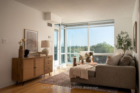 Photo 3 at 606 - 3830 Bathurst Street, Clanton Park, Toronto