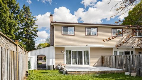 Photo 33 at 13 Applegate Crescent, Hillcrest Village, Toronto
