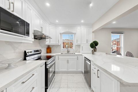 Photo 13 at 61 Reindeer Drive, Rouge E11, Toronto
