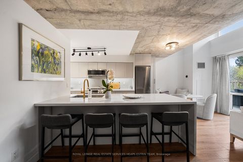 Photo 7 at 216 - 119 Merton Street, Mount Pleasant West, Toronto