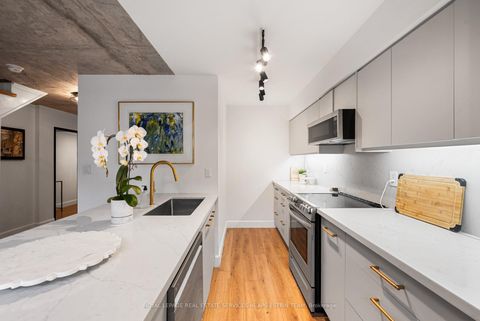 Photo 9 at 216 - 119 Merton Street, Mount Pleasant West, Toronto