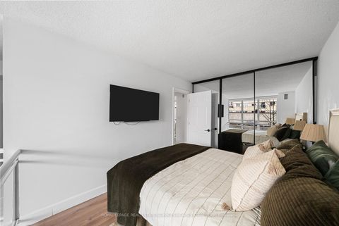 Photo 16 at 216 - 119 Merton Street, Mount Pleasant West, Toronto