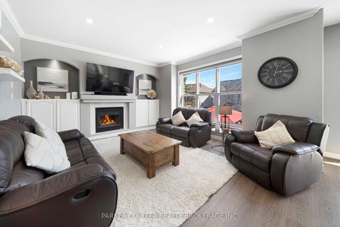 Photo 5 at 1 Windsor Crescent, Shore, Barrie