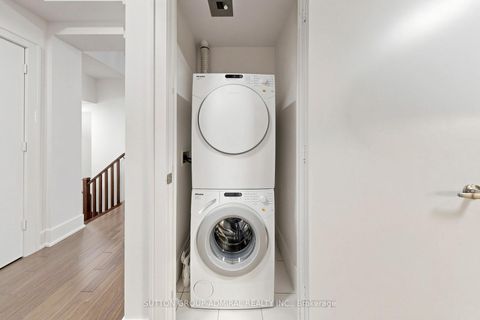 Photo 17 at TH115 - 39 Queens Quay E, Waterfront Communities C8, Toronto