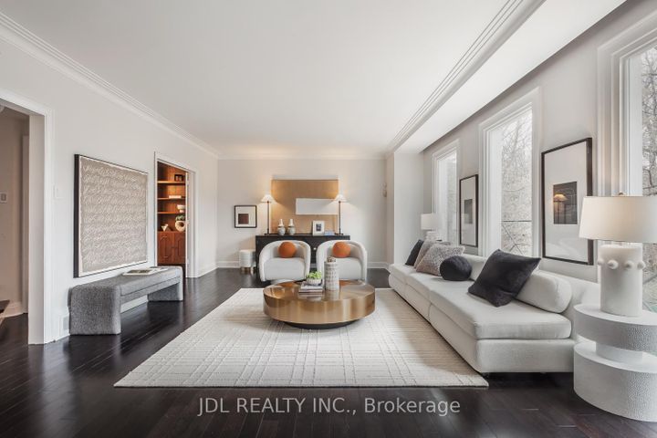 Photo 4 at 6 Farmingdale Road, Bayview Village, Toronto