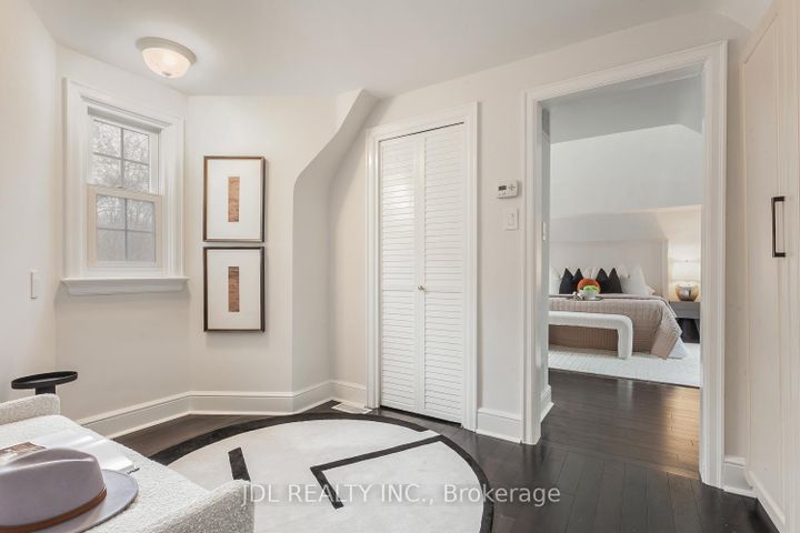 Photo 22 at 6 Farmingdale Road, Bayview Village, Toronto