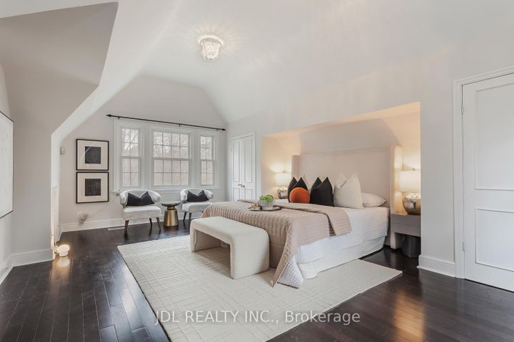 Photo 24 at 6 Farmingdale Road, Bayview Village, Toronto