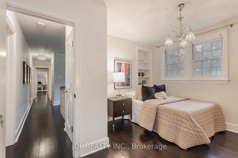 Photo 17 at 6 Farmingdale Road, Bayview Village, Toronto