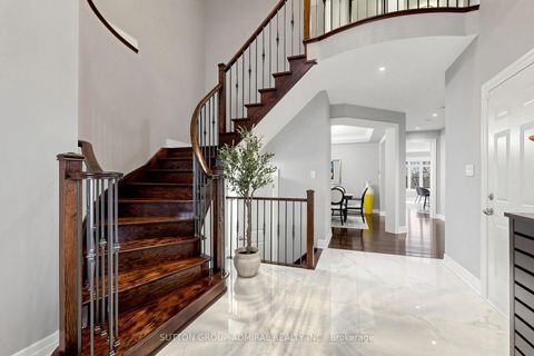 Photo 5 at 32 Nicort Road, King City, King