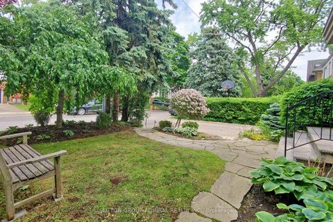 Photo 25 at 27 Shelborne Avenue, Nortown, Toronto