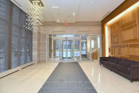 Photo 3 at 304 - 300 Front Street W, Waterfront Communities C1, Toronto