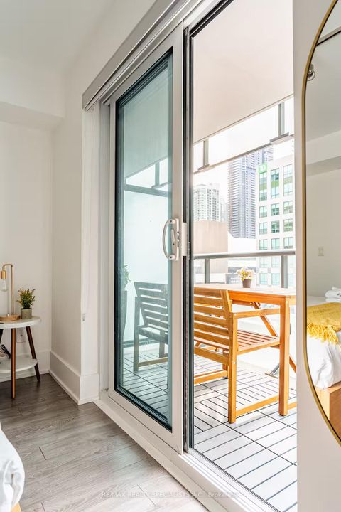 Photo 6 at 304 - 300 Front Street W, Waterfront Communities C1, Toronto