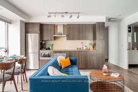 Photo 15 at 304 - 300 Front Street W, Waterfront Communities C1, Toronto