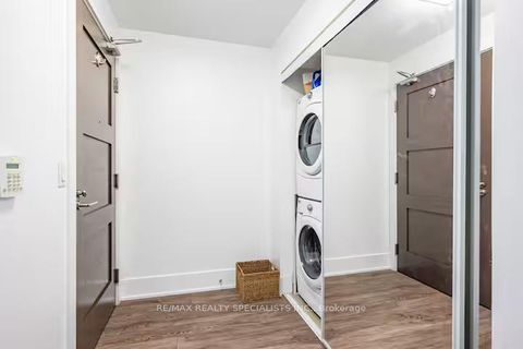 Photo 17 at 304 - 300 Front Street W, Waterfront Communities C1, Toronto