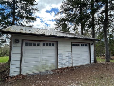 Photo 18 at 55 Elmpine Trail, Rural King, King