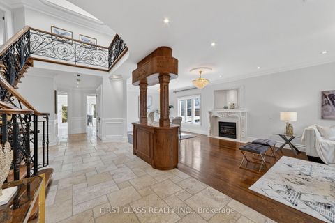 Photo 2 at 1031A Lillian Street, Willowdale East, Toronto