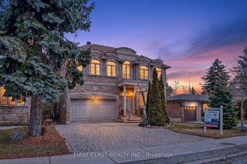 Photo 45 at 1031A Lillian Street, Willowdale East, Toronto
