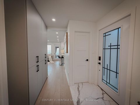 Photo 7 at 110 Hedge Road, Sutton & Jackson's Point, Georgina