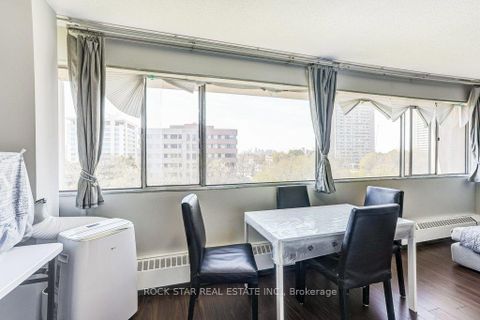Photo 10 at 708 - 10 Sunny Glenway, Flemingdon Park, Toronto