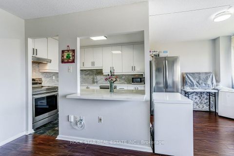 Photo 15 at 708 - 10 Sunny Glenway, Flemingdon Park, Toronto