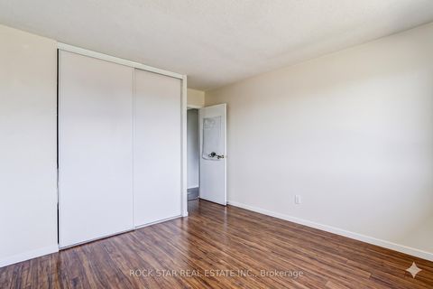 Photo 21 at 708 - 10 Sunny Glenway, Flemingdon Park, Toronto
