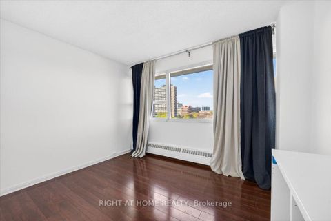 Photo 18 at 708 - 100 Leeward Glenway, Flemingdon Park, Toronto