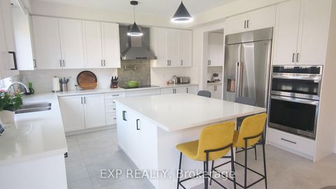 Photo 4 at 243 CENTRE Street, Stayner, Clearview
