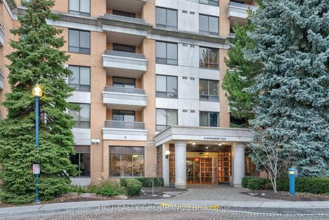 Photo 1 at 1008 - 18 Sommerset Way, Willowdale East, Toronto