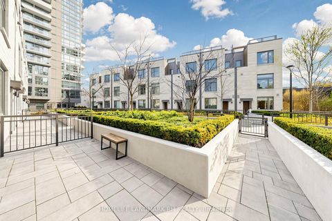 Photo 1 at TH6 - 270 Davenport Road, Annex, Toronto