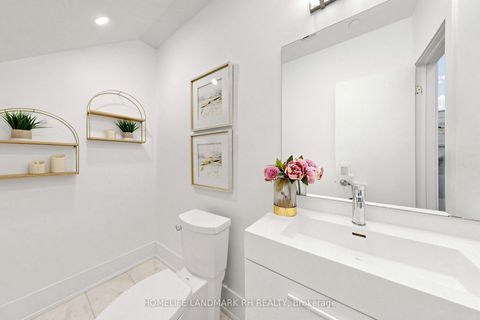 Photo 12 at TH6 - 270 Davenport Road, Annex, Toronto